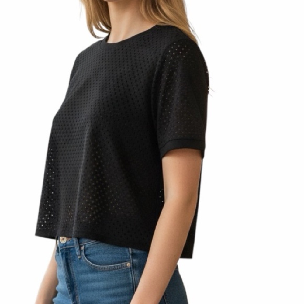 Banana Republic Black Eyelet Perforated Short Sleeve Top Scoop Neck GUC